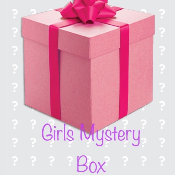 Girls 4T clothing mystery box 📦 - Picture 2 of 7